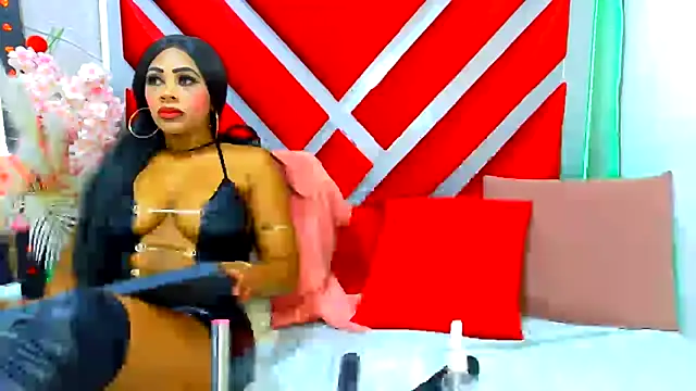 PerlaZultana online show from May 2026 10:15:01 PM