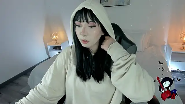 Snapshot of Noahcryptic chatting on October 2025 06:04:01 AM Noahcryptic online show from October 2025 06:04:01 AM