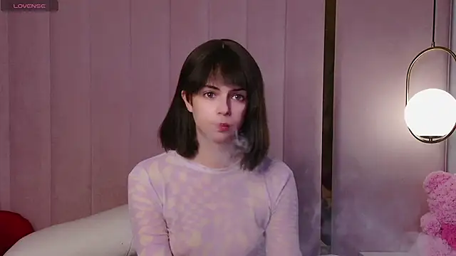 Snapshot of Miranda_Kerry chatting on December 2025 06:19:02 AM Miranda Kerry online show from December 2025 06:19:02 AM