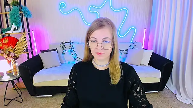 YourUniverser online show from September 2025 09:43:02 AM