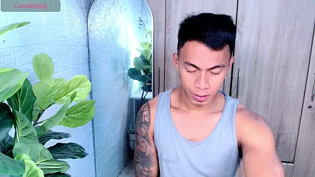 PinooyMilker online show from April 2026 11:36:01 PM