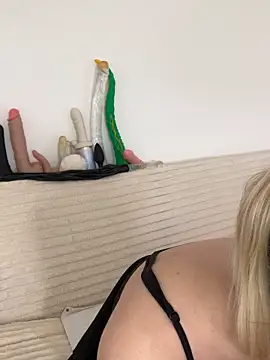 Lesamantssexy online show from May 2026 11:17:01 AM