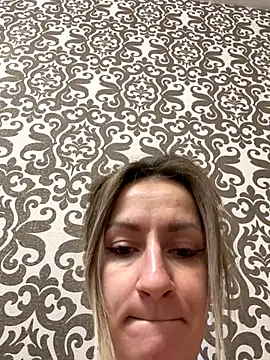 EvvaMur online show from October 2025 01:17:02 AM