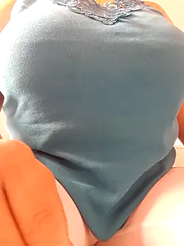 zerdaliii online show from May 2026 12:32:01 PM