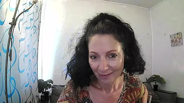 ValleriWind online show from July 2026 04:27:02 AM