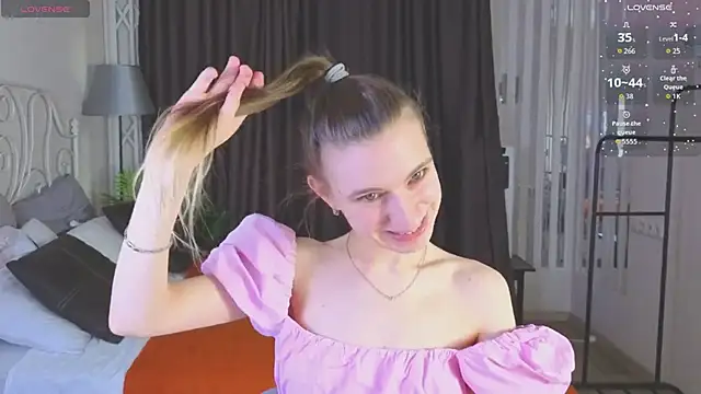 kaleriyaa  online show from April 2026 01:33:01 AM