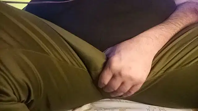 Snapshot of BabyBearMilk chatting on September 2025 06:13:02 PM BabyBearMilk online show from September 2025 06:13:02 PM