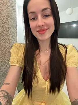 Snapshot of SakuraSara chatting on December 2025 01:20:02 PM SakuraSara online show from December 2025 01:20:02 PM