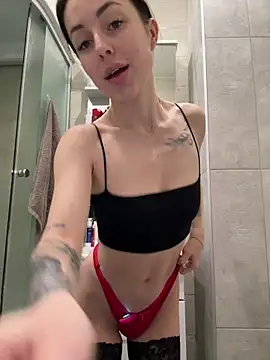 Snapshot of SakuraSara chatting on February 2026 04:05:02 AM SakuraSara online show from February 2026 04:05:02 AM