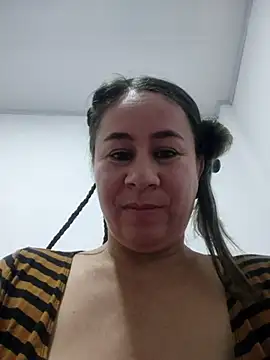 Nala1986 online show from September 2025 02:28:02 AM