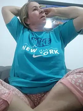 Nala1986 online show from December 2025 03:20:04 PM