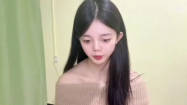 Snapshot of Nicole-13 chatting on November 2025 06:44:01 AM Nicole-13 online show from November 2025 06:44:01 AM