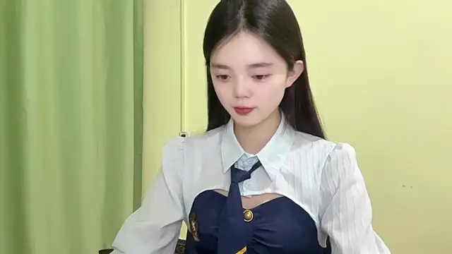 Snapshot of Nicole-13 chatting on February 2026 12:32:02 PM Nicole-13 online show from February 2026 12:32:02 PM