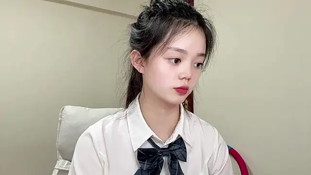 Nicole-13 online show from May 2026 12:15:01 PM