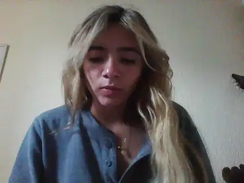 majo gomez03 online show from November 2025 09:48:02 PM