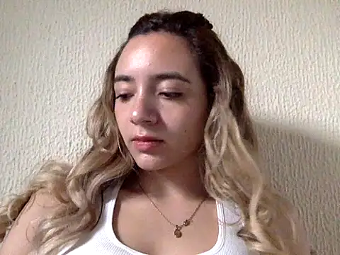 majo gomez03 online show from April 2026 07:42:01 PM