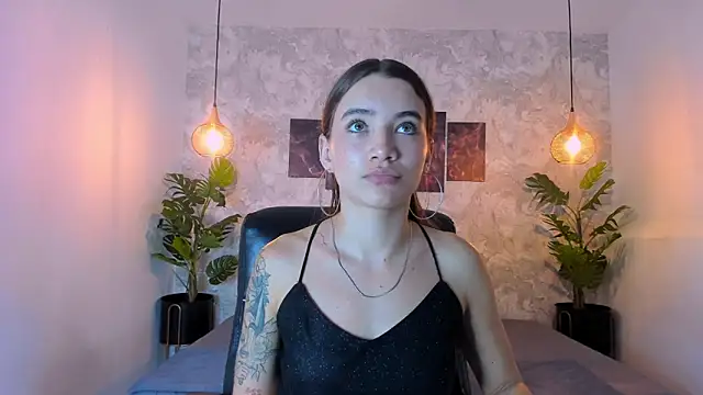 Snapshot of aitana_baker_ chatting on December 2025 07:20:02 PM aitana baker online show from December 2025 07:20:02 PM