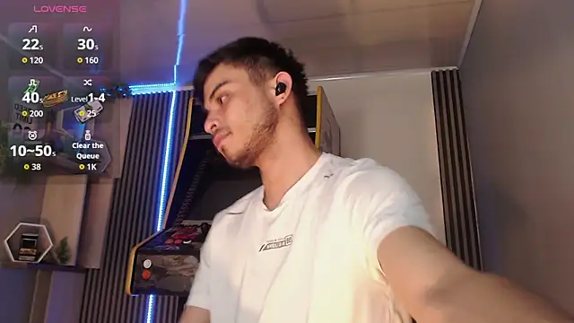 Bastian MCcormick online show from November 2025 01:45:02 PM