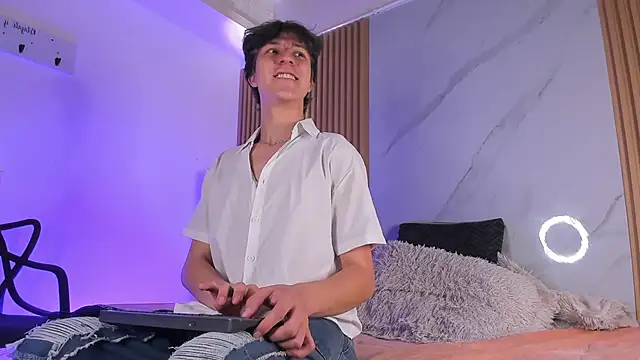 IM DAREN online show from December 2025 03:16:02 AM