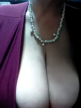 Troiavaca online show from October 2025 02:47:02 AM