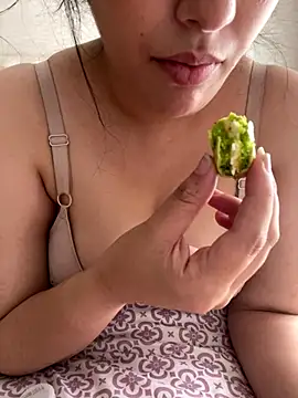 Snapshot of Bold-arabic-vibes chatting on September 2025 04:42:02 PM Bold-arabic-vibes online show from September 2025 04:42:02 PM