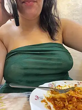 Snapshot of Bold-arabic-vibes chatting on December 2025 03:52:02 PM Bold-arabic-vibes online show from December 2025 03:52:02 PM