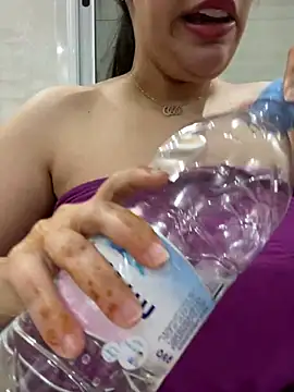 Snapshot of Bold-arabic-vibes chatting on February 2026 09:33:02 PM Bold-arabic-vibes online show from February 2026 09:33:02 PM