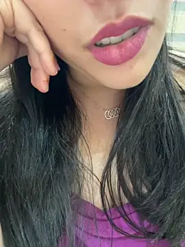 Snapshot of Bold-arabic-vibes chatting on February 2026 08:59:02 PM Bold-arabic-vibes online show from February 2026 08:59:02 PM