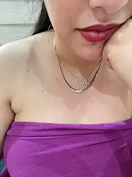 Snapshot of Bold-arabic-vibes chatting on February 2026 11:33:01 PM Bold-arabic-vibes online show from February 2026 11:33:01 PM