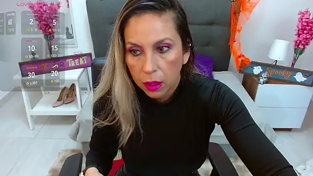 Snapshot of DianaPearls chatting on October 2025 10:44:01 AM DianaPearls online show from October 2025 10:44:01 AM