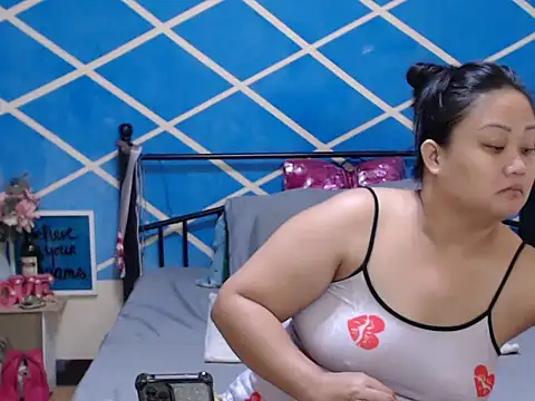 jengrey online show from September 2025 07:18:02 PM