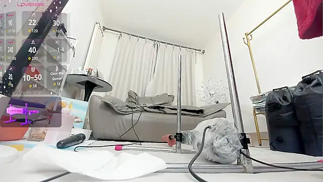 fox-yiyi online show from December 2025 12:11:02 PM