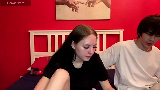 flowerscouple online show from September 2025 04:06:01 AM