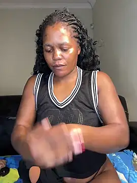 Snapshot of Kikie23 chatting on April 2026 04:17:01 AM Kikie23 online show from April 2026 04:17:01 AM