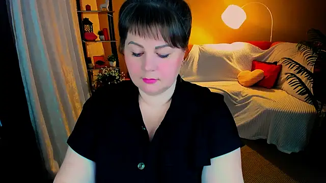 CrystaalStaar online show from February 2026 08:53:02 PM