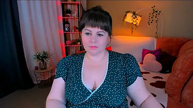 CrystaalStaar online show from May 2026 06:37:02 PM