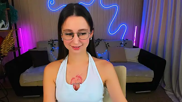 YourLovellyStory online show from September 2025 11:23:02 AM