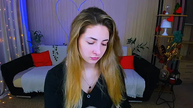 SensitiveSooul online show from May 2026 07:18:01 PM