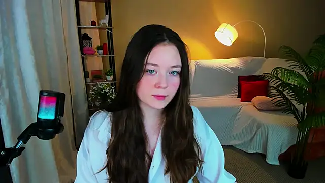 AlluringLookk online show from February 2026 05:31:01 PM