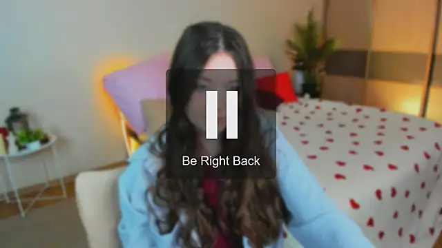 AlluringLookk online show from May 2026 04:23:02 PM