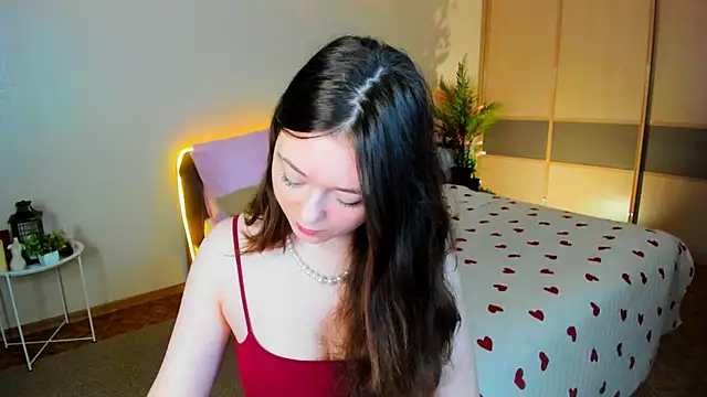 AlluringLookk online show from June 2026 08:12:02 AM