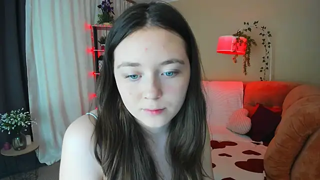 AlluringLookk online show from July 2026 12:22:02 PM