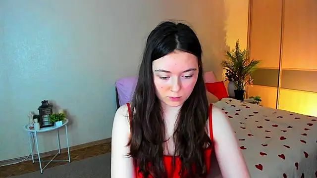 AlluringLookk online show from July 2026 06:47:02 AM