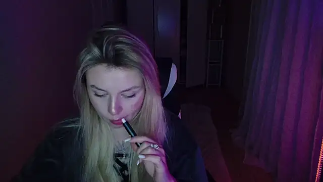 Snapshot of AngelicaHollywood chatting on January 2026 07:06:01 PM AngelicaHollywood online show from January 2026 07:06:01 PM