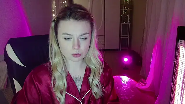 Snapshot of AngelicaHollywood chatting on February 2026 08:14:01 PM AngelicaHollywood online show from February 2026 08:14:01 PM