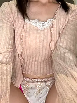 Snapshot of ms_suzuka chatting on October 2025 12:11:02 AM ms suzuka online show from October 2025 12:11:02 AM