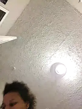 Snapshot of chocolate_bella chatting on April 2026 03:28:02 AM chocolate bella online show from April 2026 03:28:02 AM