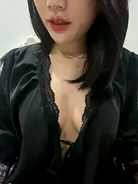 Beiiu 18 online show from November 2025 09:35:01 PM