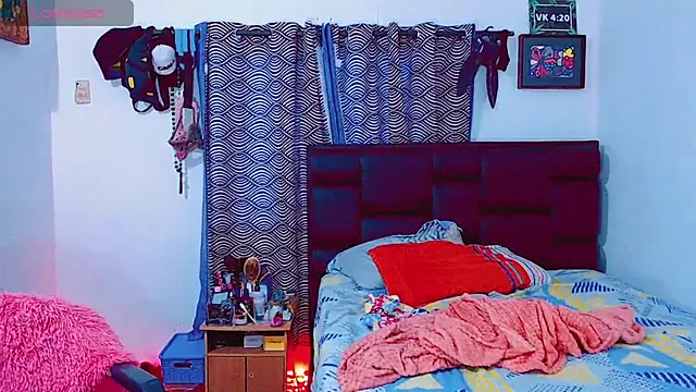 Snapshot of Azley_sweet chatting on November 2025 01:00:01 PM Azley sweet online show from November 2025 01:00:01 PM