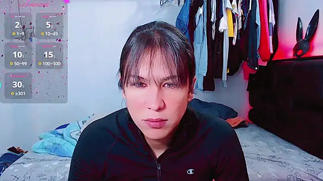 Snapshot of Azley_sweet chatting on June 2026 01:37:02 PM Azley sweet online show from June 2026 01:37:02 PM